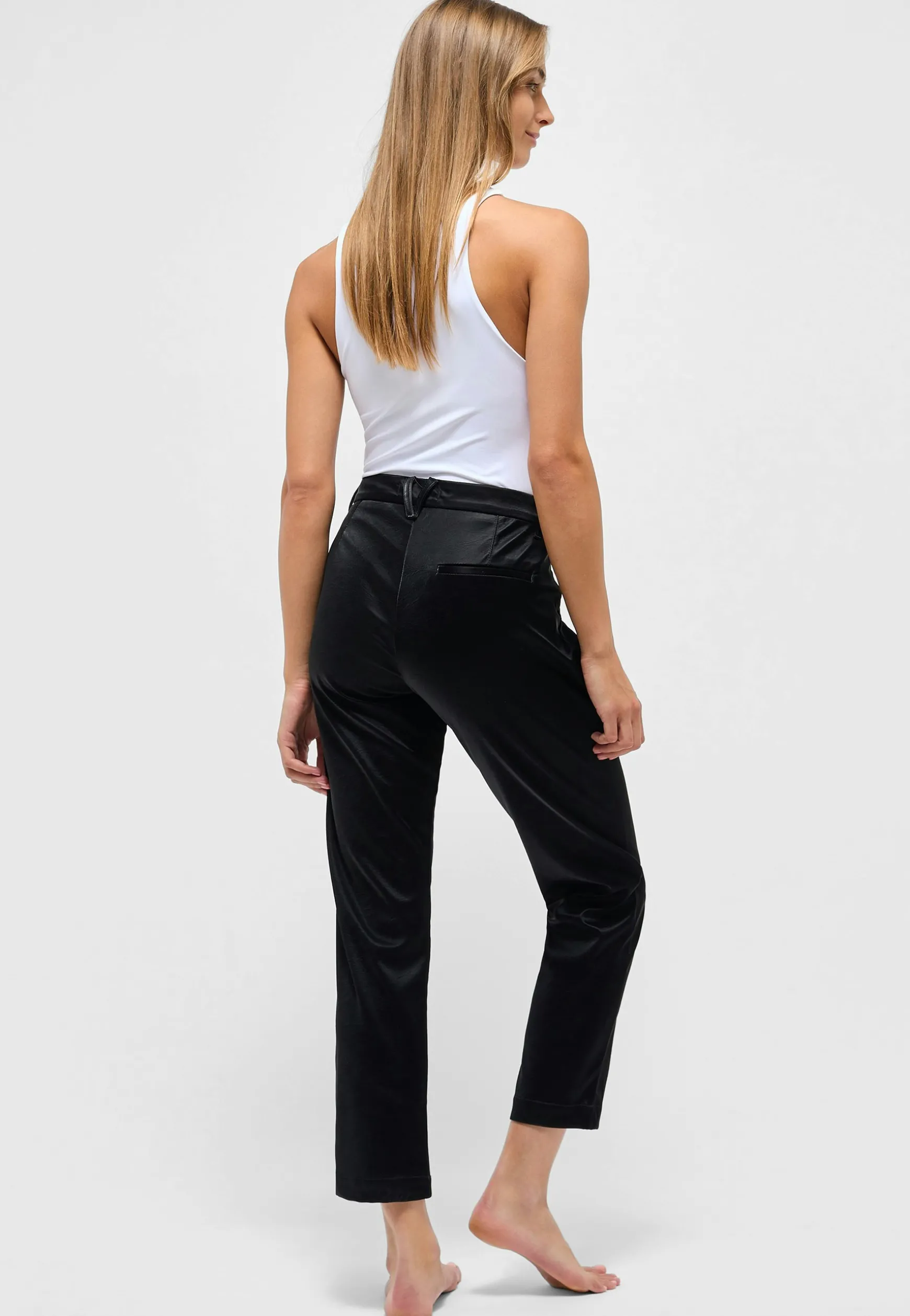 Hose Detail Straight mit Glam Fake Leather