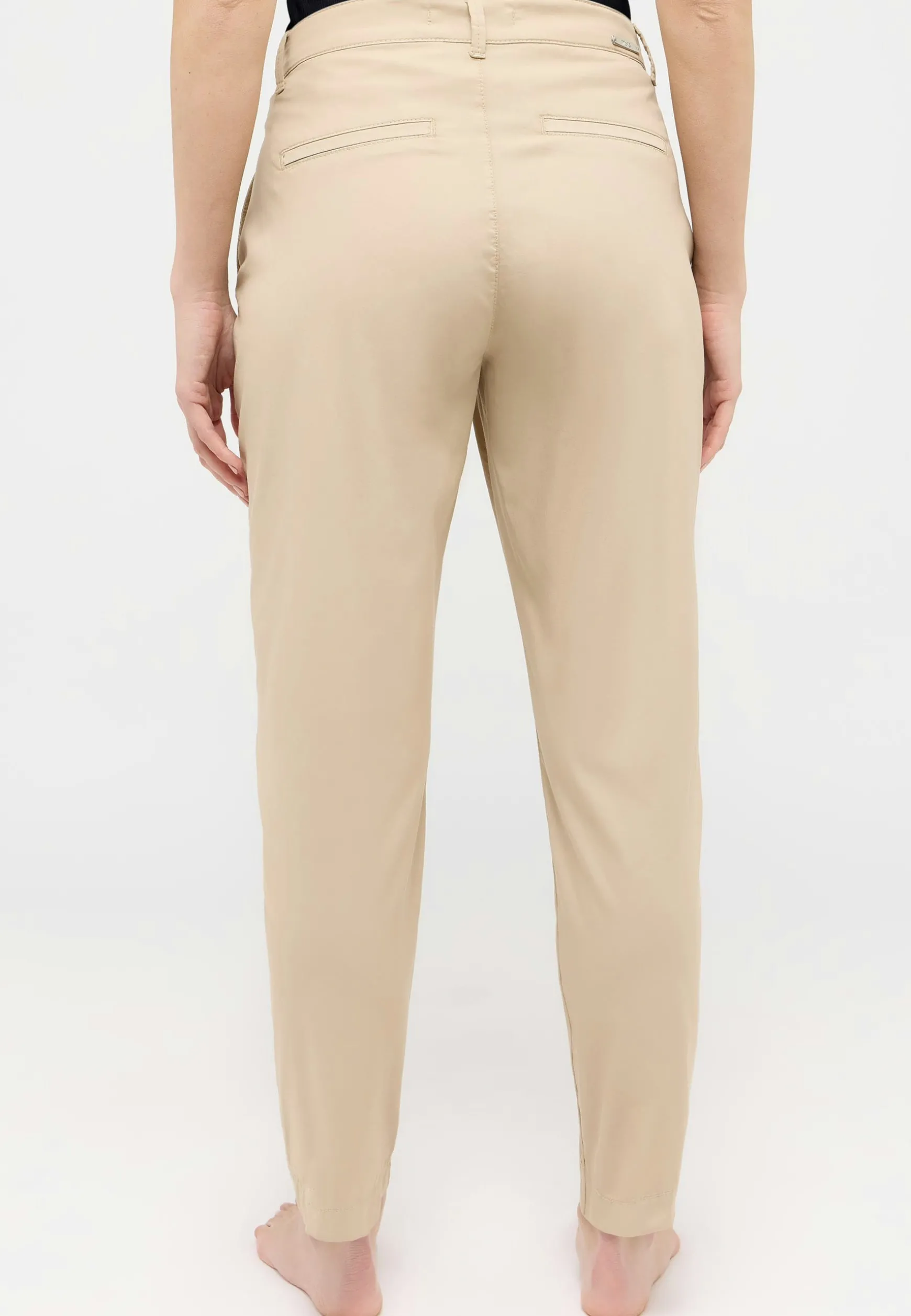 Hose Louisa Chino mit leichtem Material