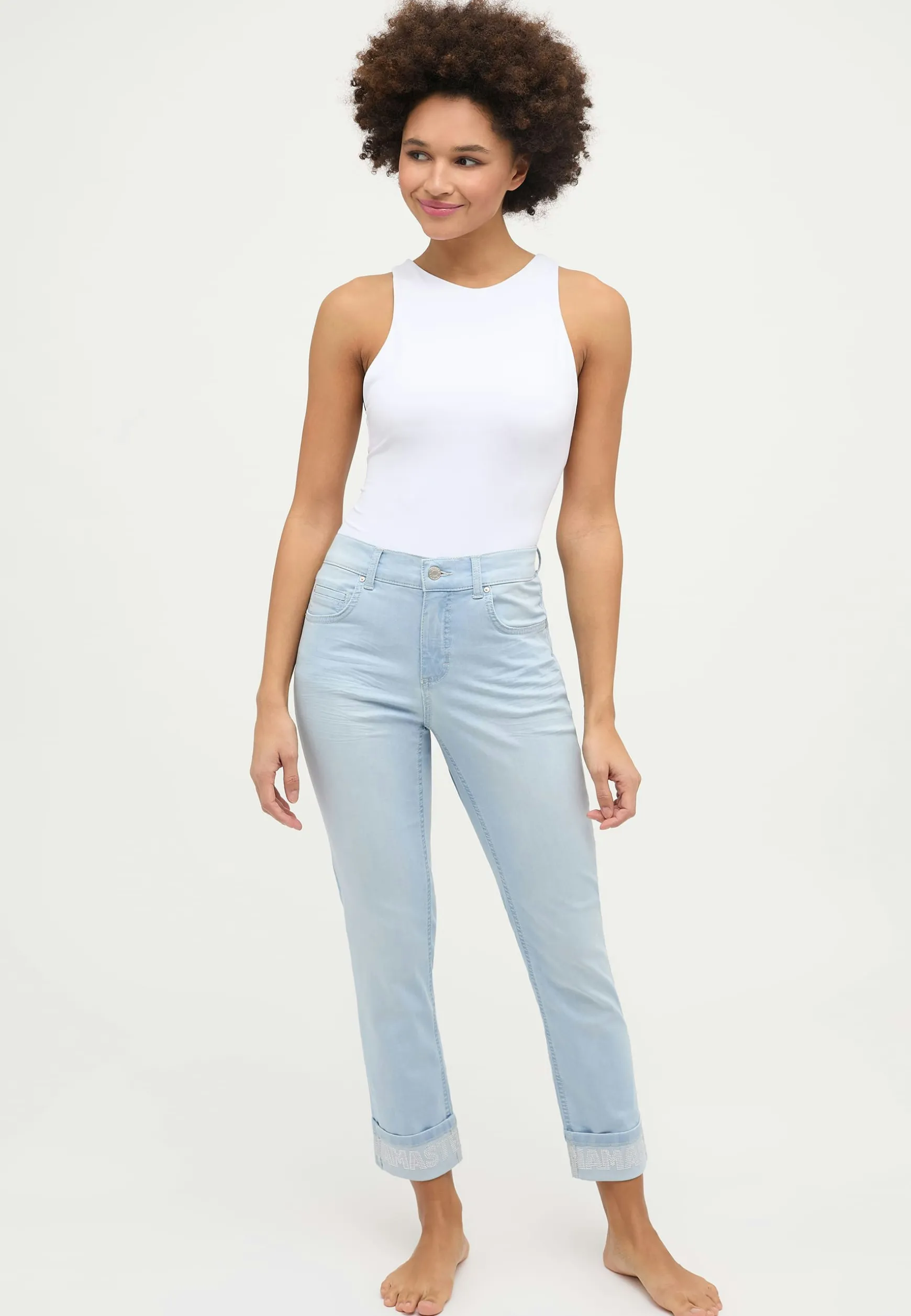 Jeans Cici Crop Word mit Strasssteinen