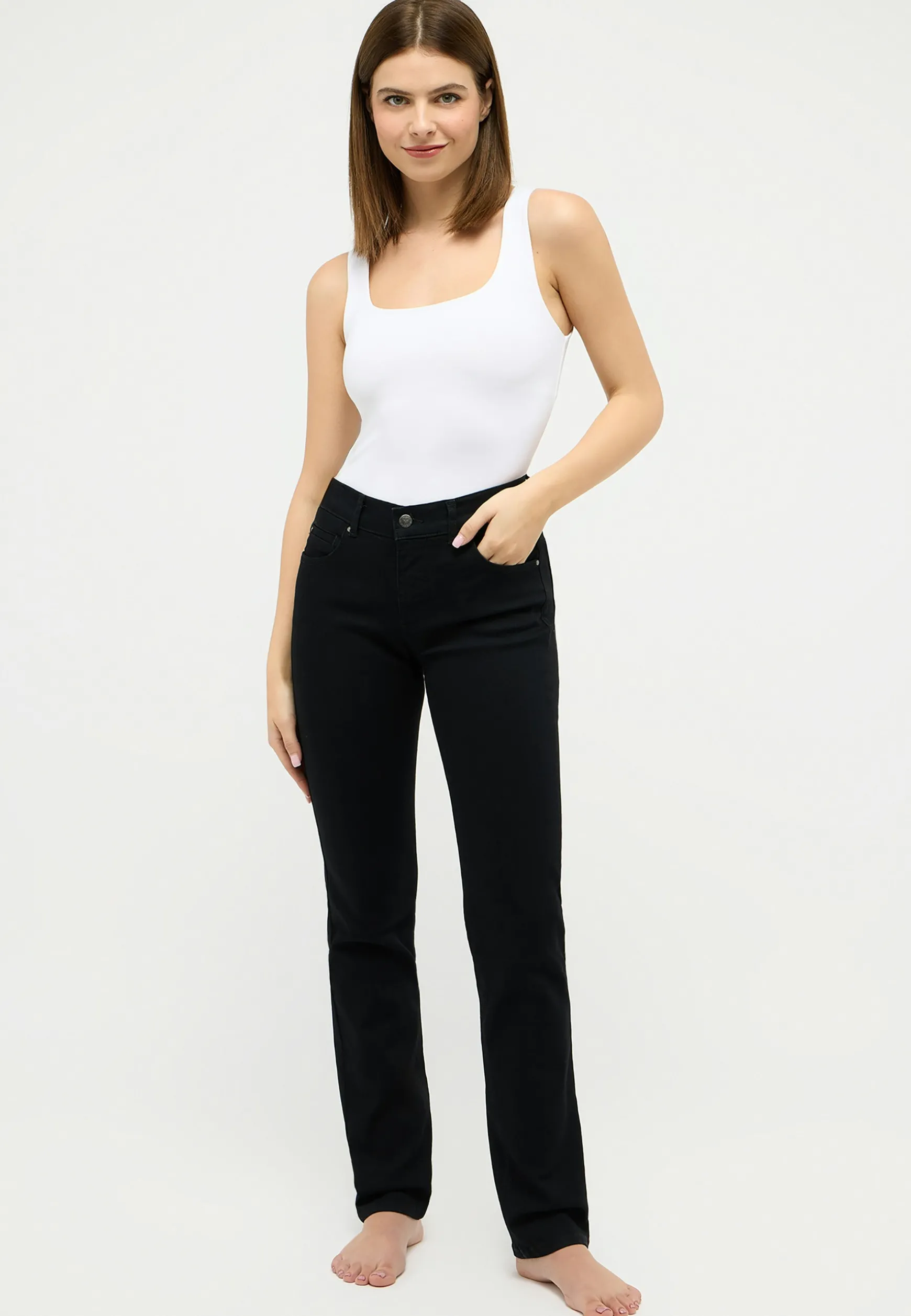 Jeans Cici mit cleanem Denim