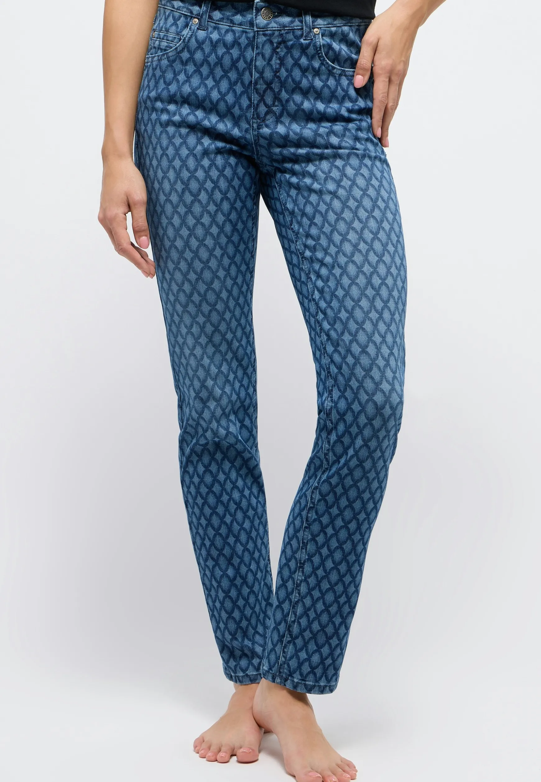 Jeans Cici mit Laser Print