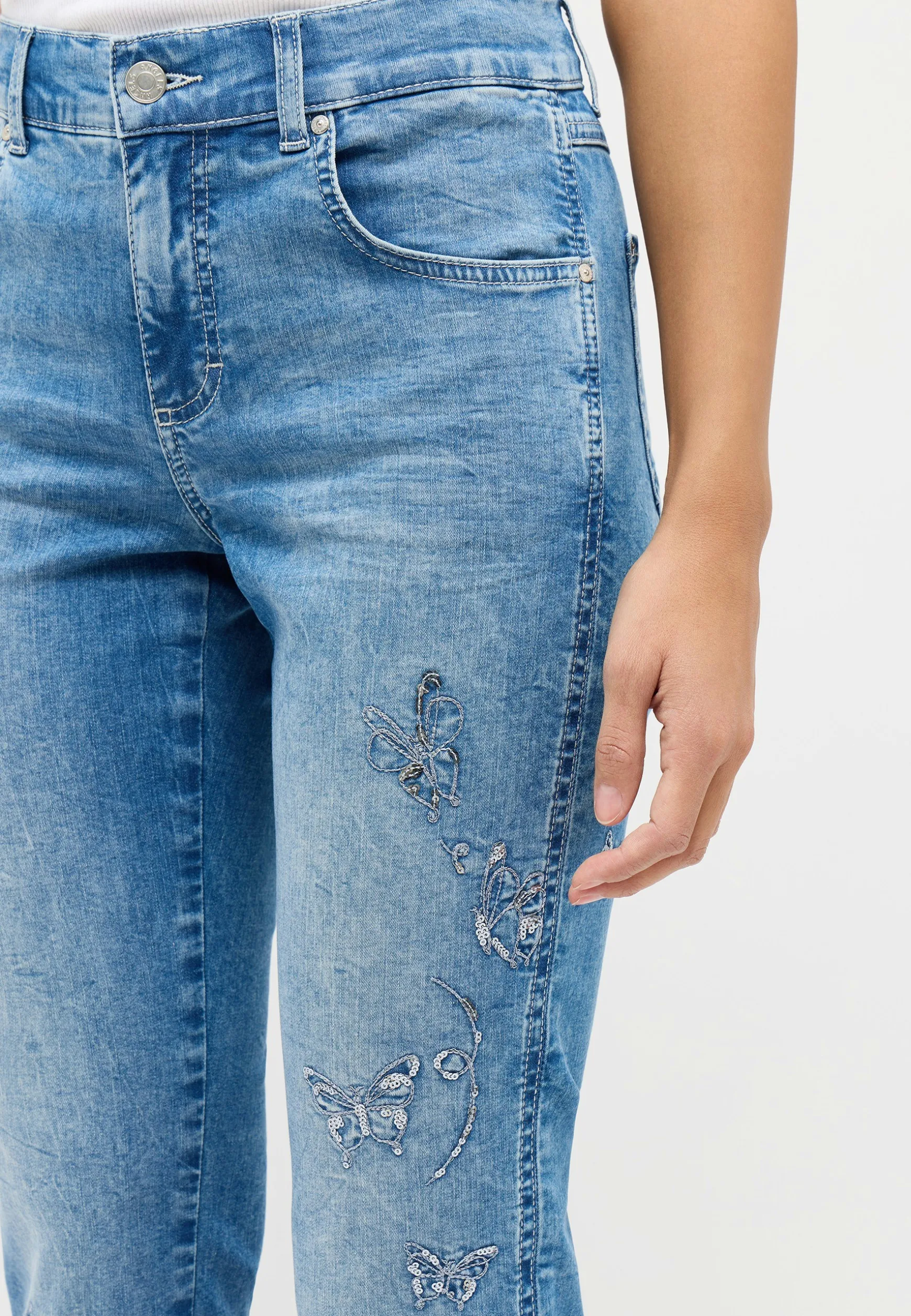 Jeans Cici mit Schmetterlingprint