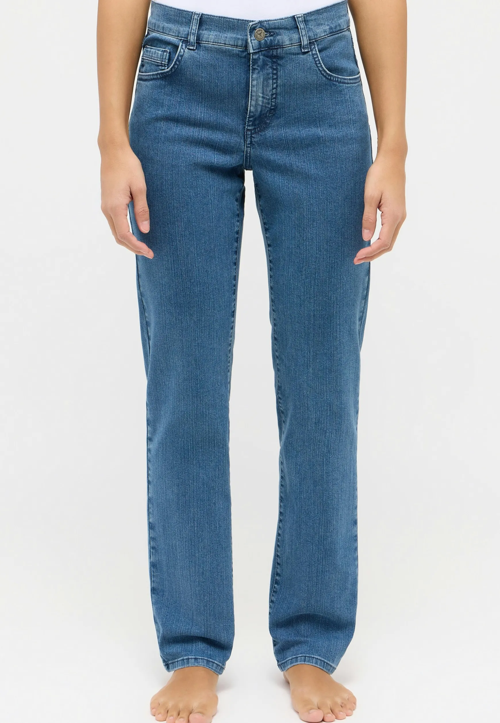 Jeans Dolly mit sportivem Denim