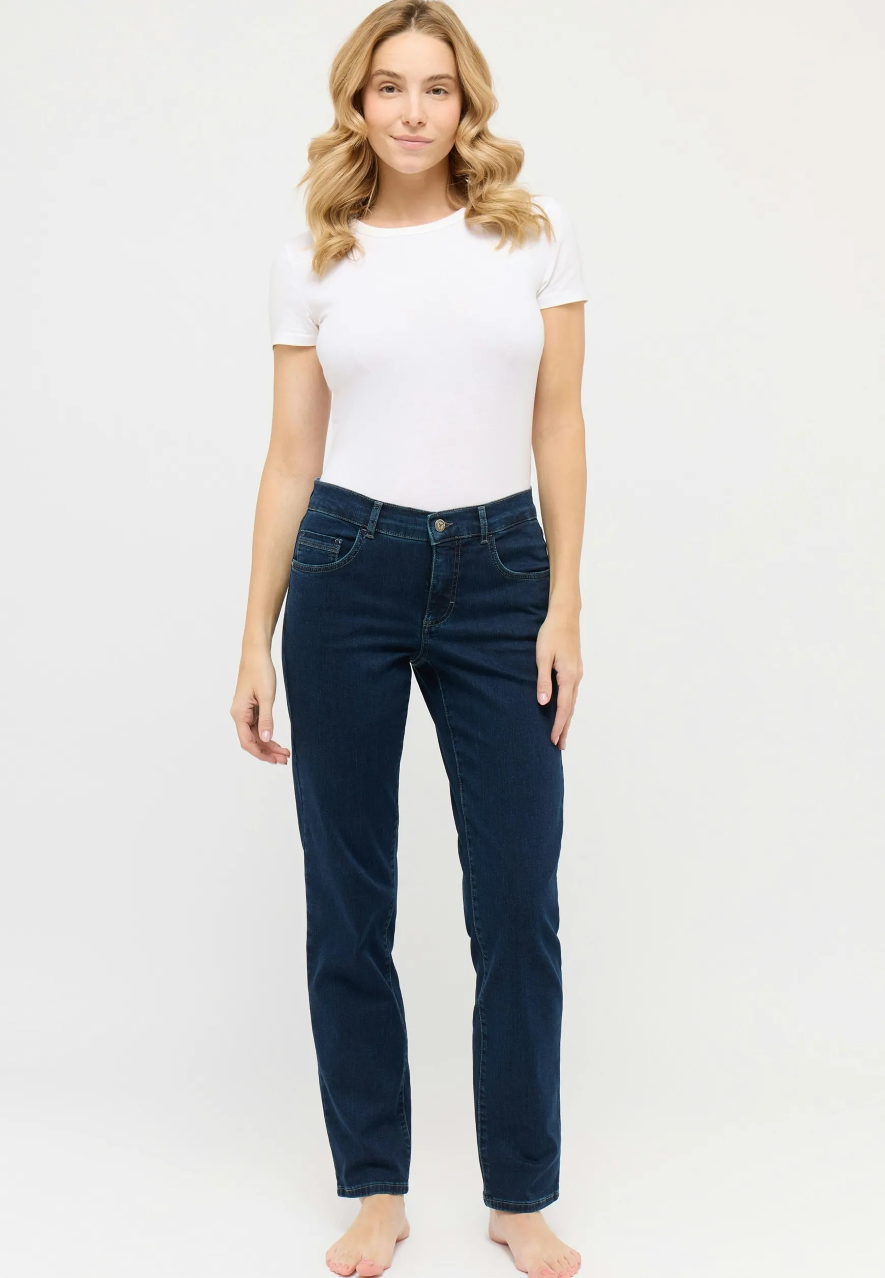 Jeans Dolly mit sportivem Denim