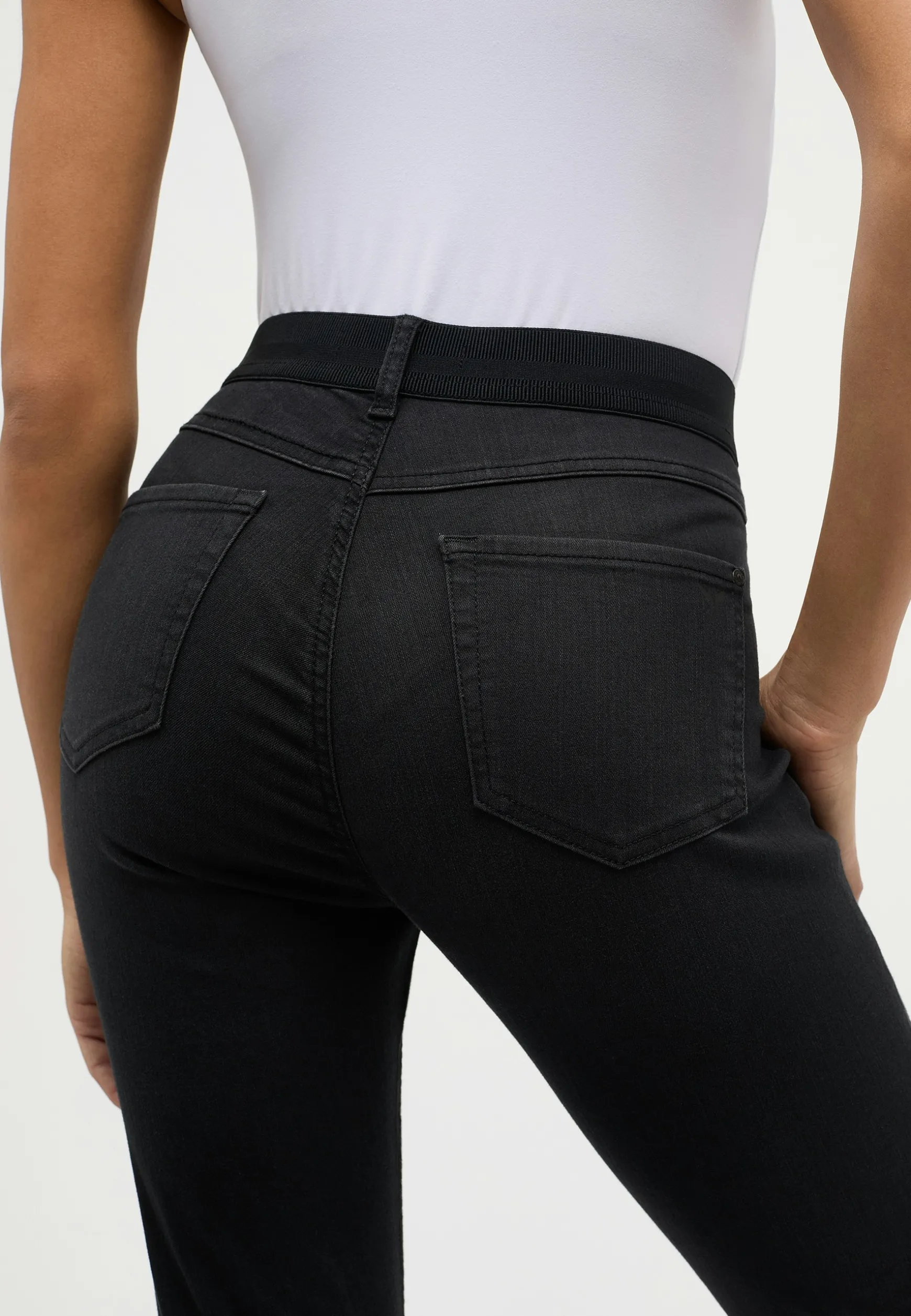 Jeans One Size mit Stretch-Bund