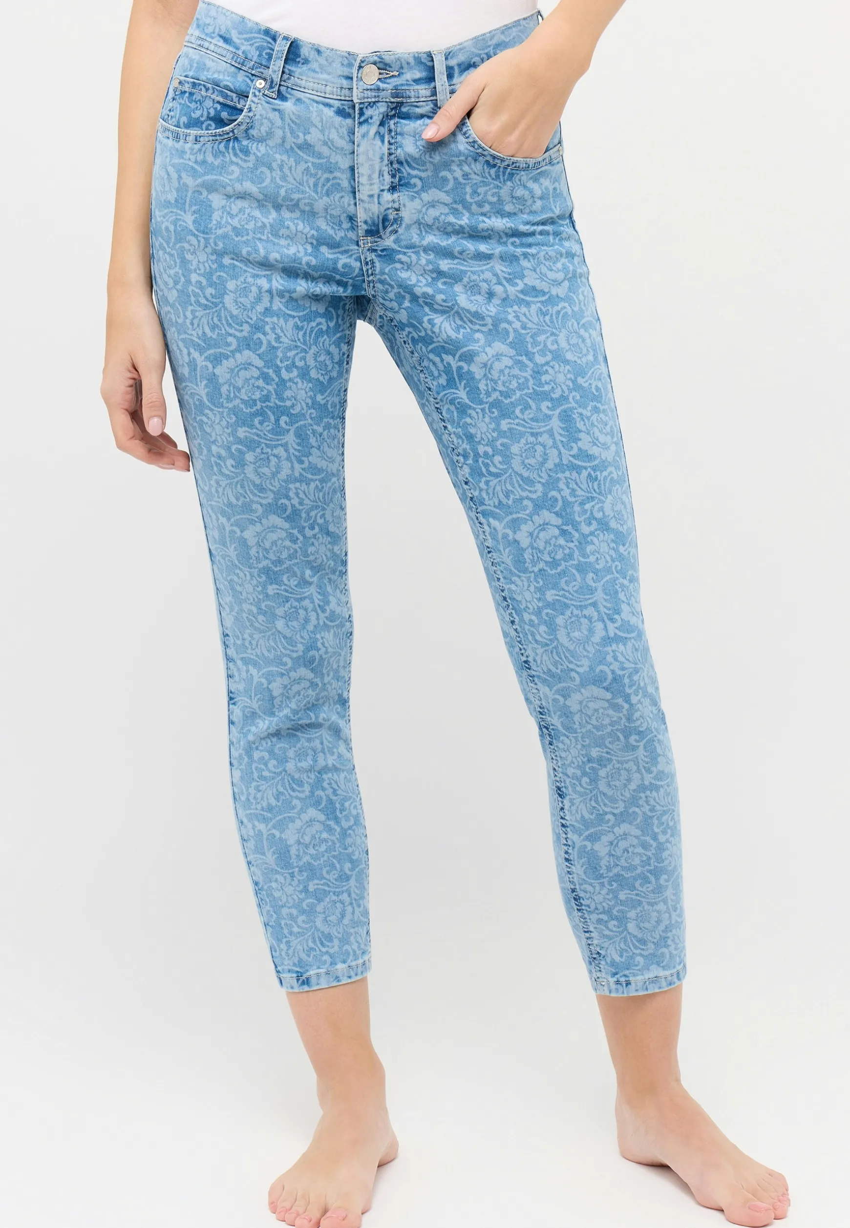 Jeans Ornella mit floralem Muster