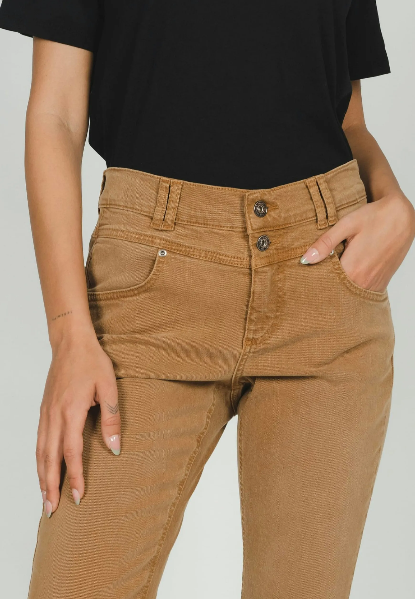 Jeans Skinny Button mit Coloured Denim