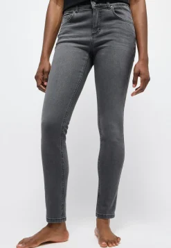 Jeans Skinny mit Used-Waschung