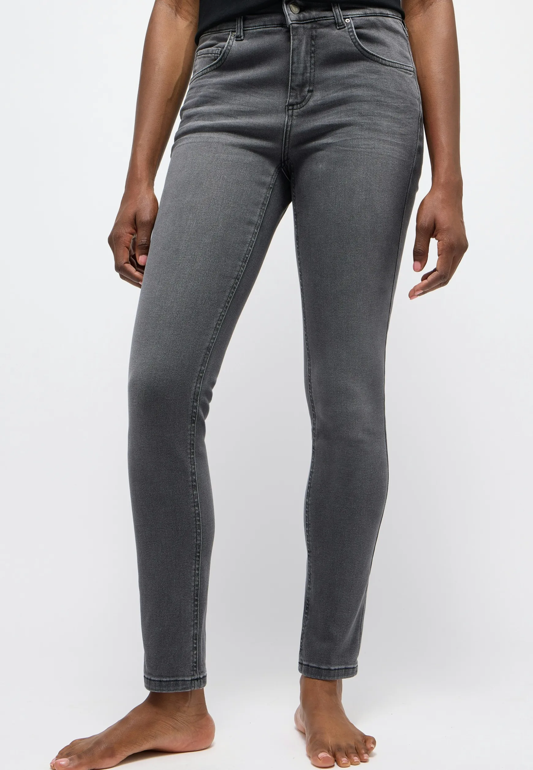 Jeans Skinny mit Used-Waschung